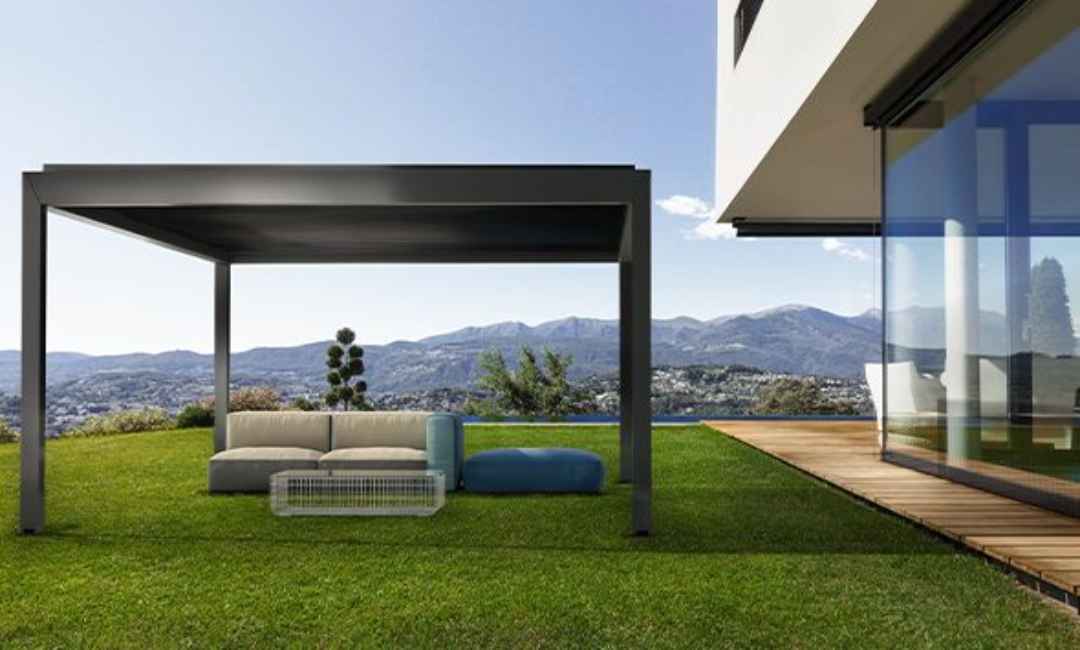 Rolling Roof Pergola